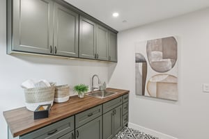 Lenray Ave-S0910-003.jpg