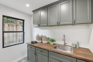 Lenray Ave-S0910-005.jpg