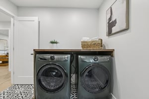 Lenray Ave-S0910-011.jpg