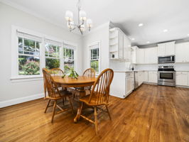 Very spacious eat-in Kitchen