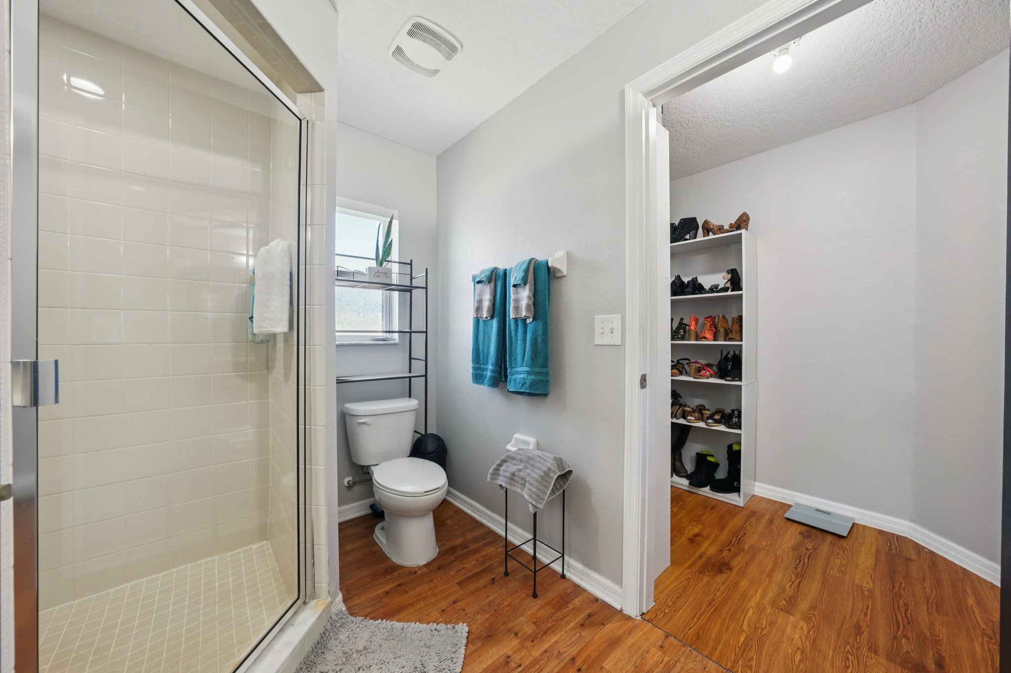 Blossom Bayou Cir-S2103-032.jpg