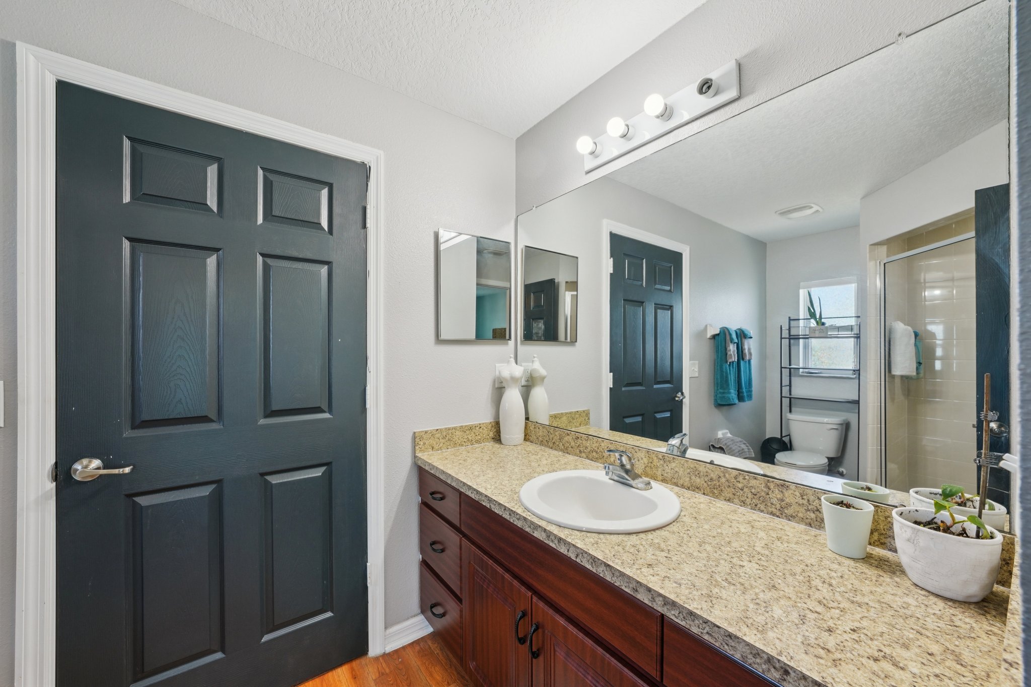 Blossom Bayou Cir-S2103-034.jpg