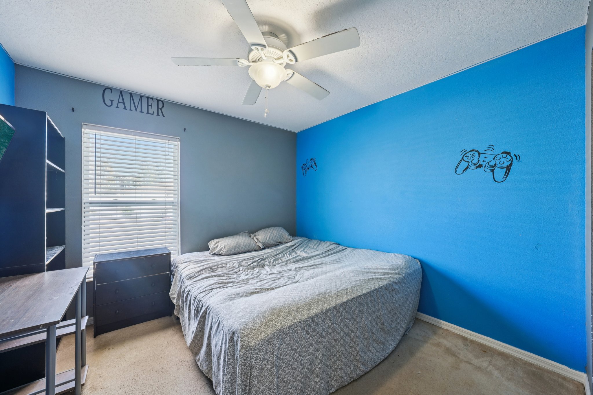 Blossom Bayou Cir-S2103-036.jpg