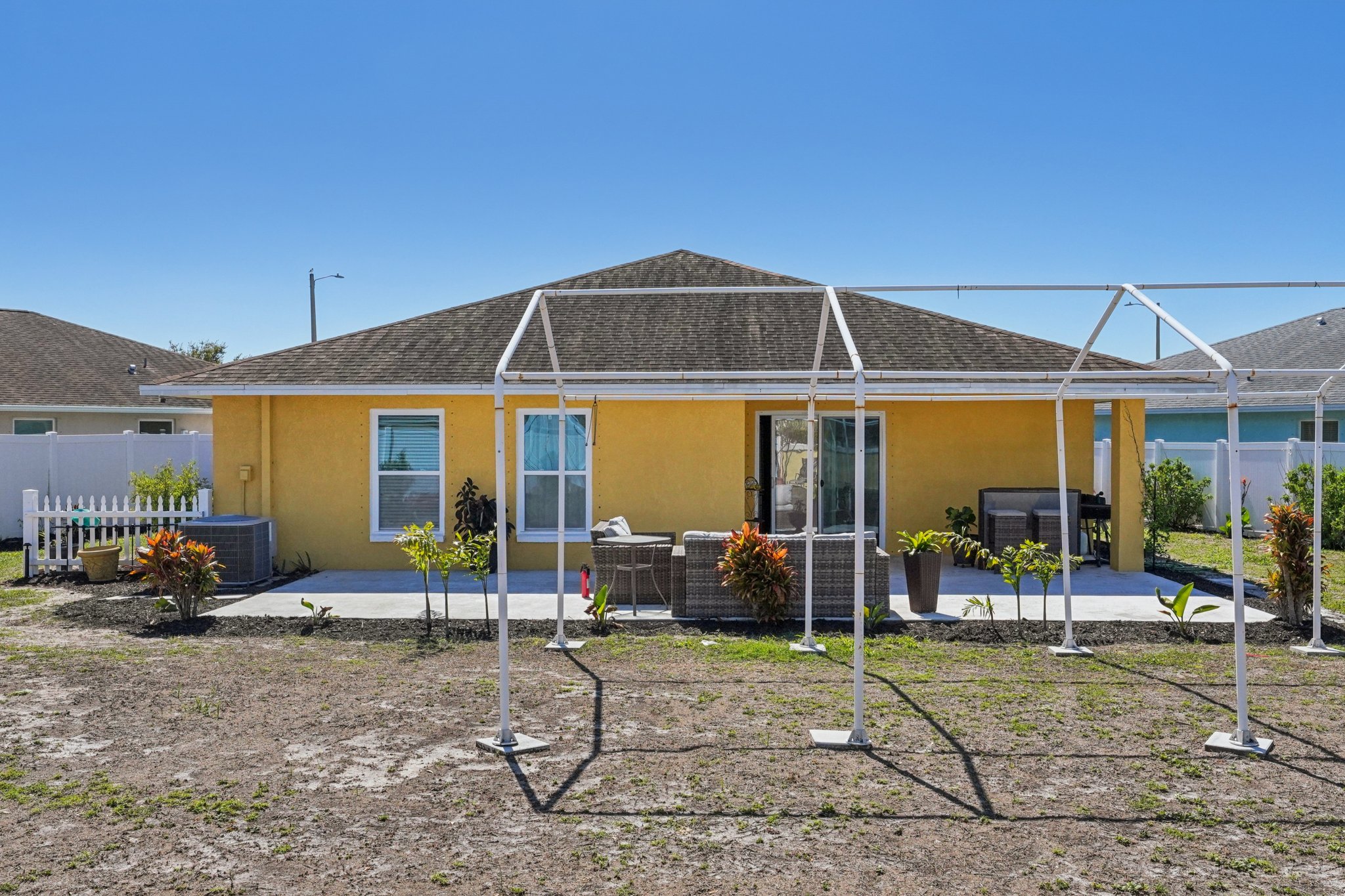 Blossom Bayou Cir-S2103-050.jpg