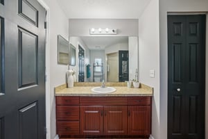 Blossom Bayou Cir-S2103-035.jpg