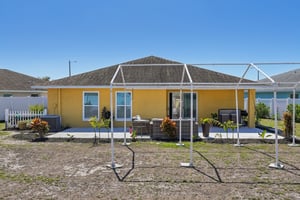 Blossom Bayou Cir-S2103-050.jpg