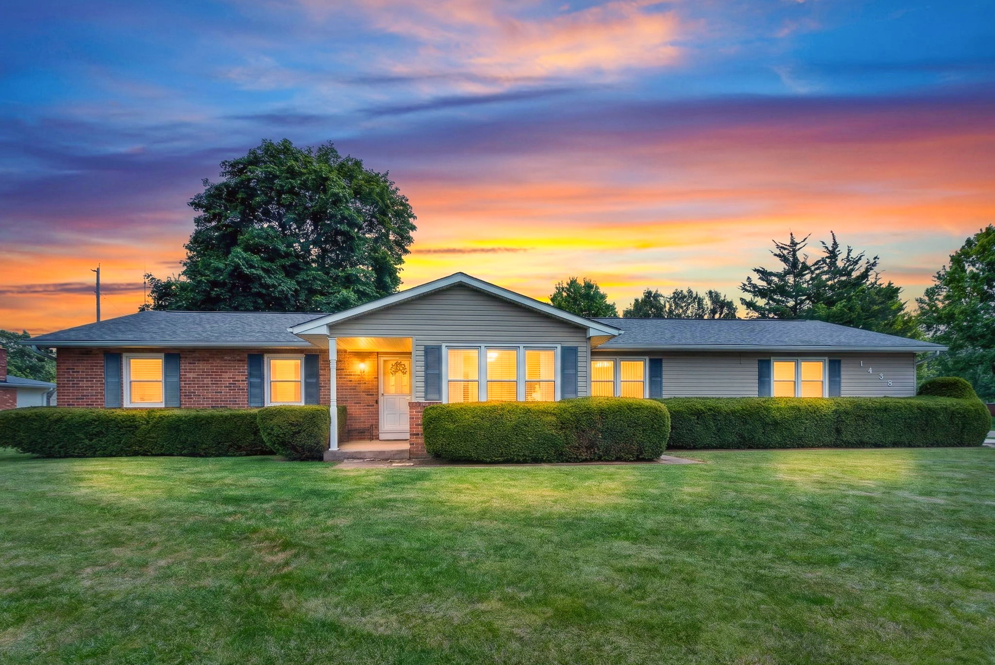 1438 Brenthaven Dr Virtual Twilight