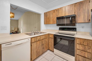 Kitchen12