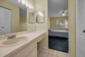 Master Bathroom10d