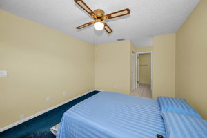 Master Bedroom10b
