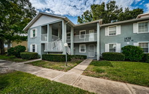 Front Exterior13