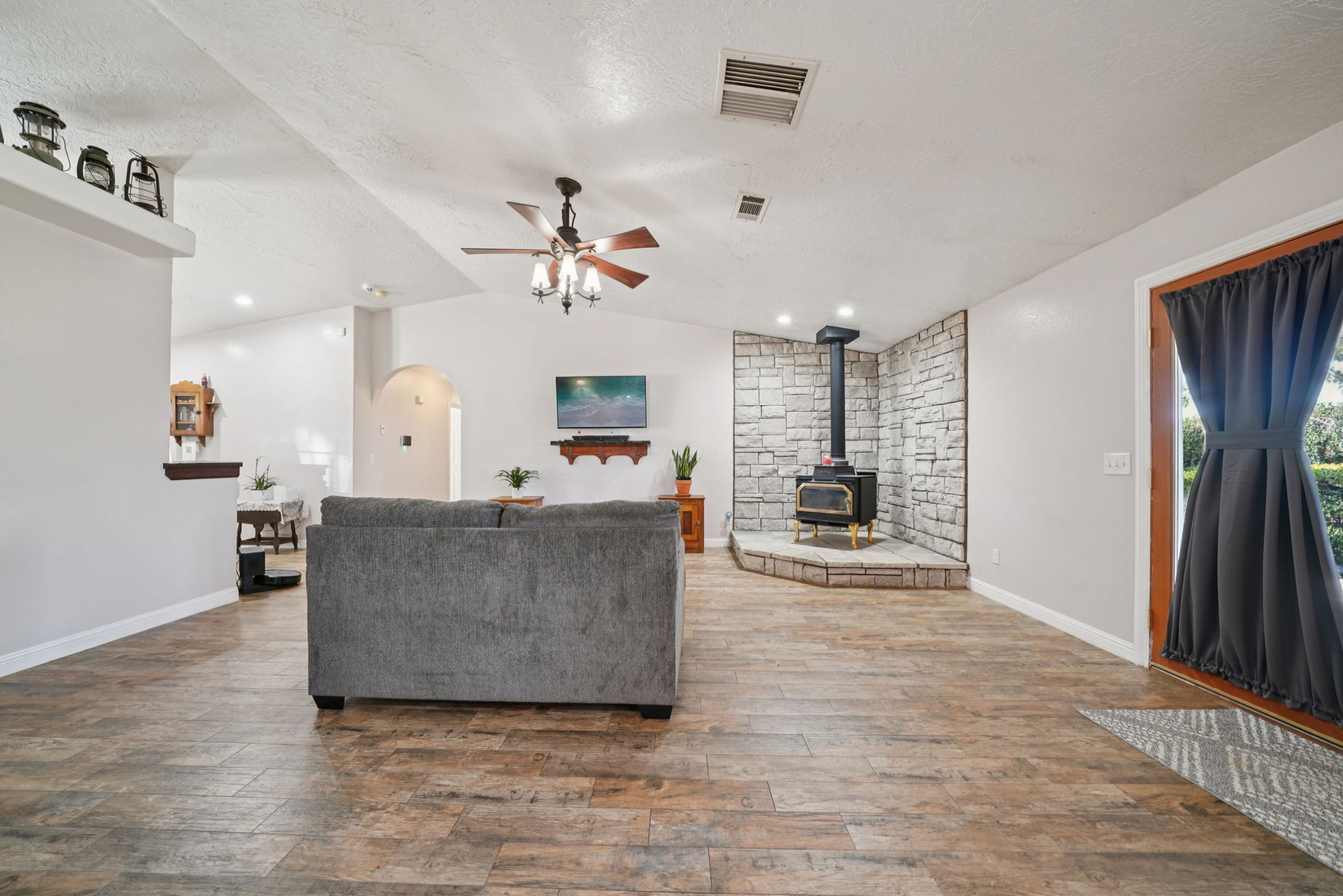 Musgrave Rd-S1610-018