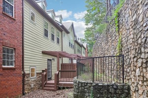 Ashford Creek Cir-S0610-035.jpg