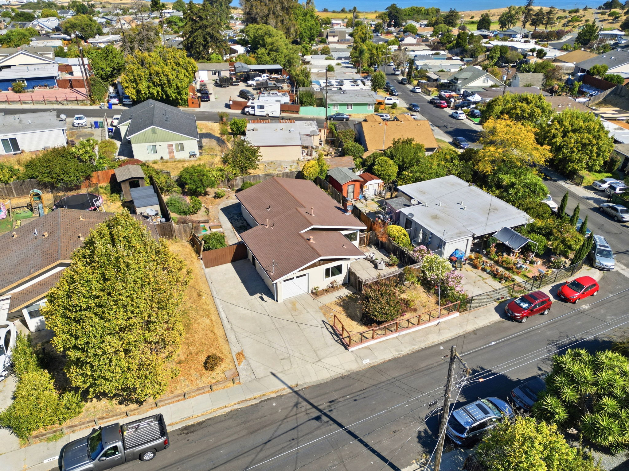 002_F8_AERIAL_1439 Karen Rd