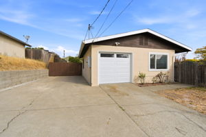 001_F8_1439 Karen Rd