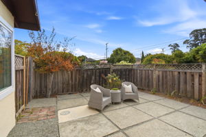 004_F8_1439 Karen Rd