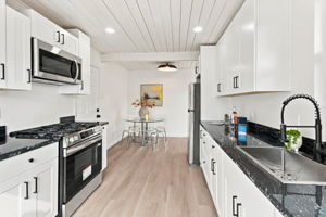 012_F8_1439 Karen Rd