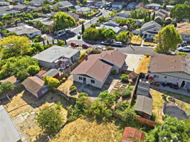 011_F8_AERIAL_1439 Karen Rd