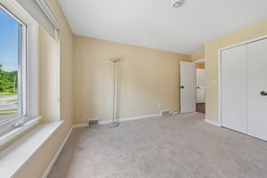 N Forest Rd 5-S2706-025.jpg