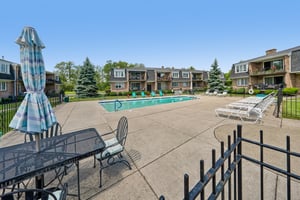 N Forest Rd 5-S2706-049.jpg