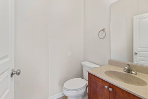  Photo 32
