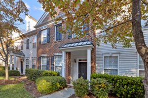 144 Charterhouse Ln, Fort Mill, SC 29715, USA Photo 2