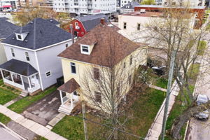  Photo 35
