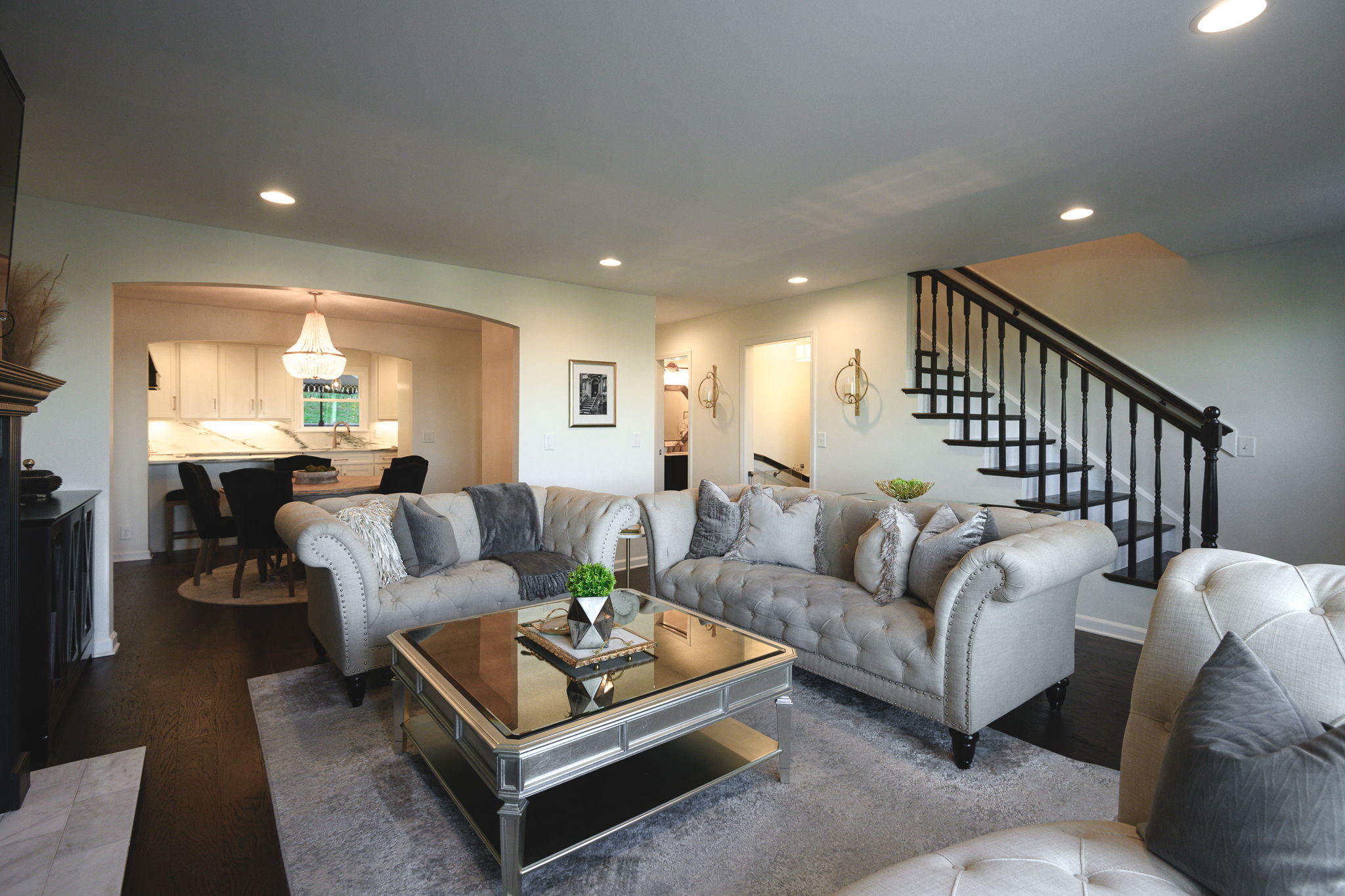 This Green Hills townhome matches the ares luxurious vibes.