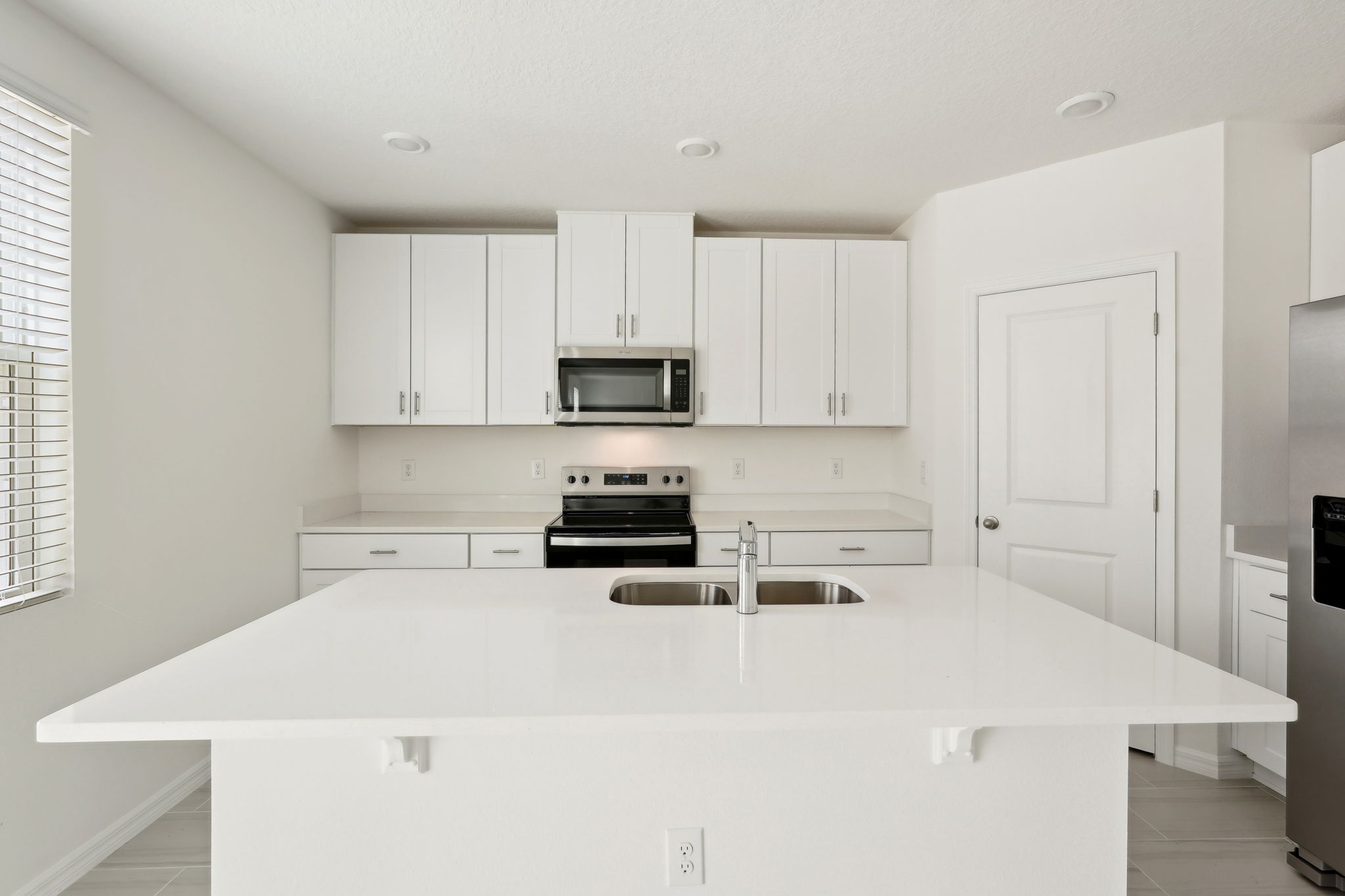 Tampa - Magnolia Bay - 144 Lazy Shore Drive, Nokomis, FL 34275 - 010