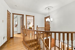  Photo 40