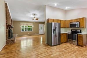 Mills Forest Ln-S0205-016.jpg