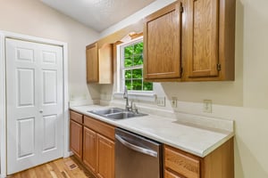Mills Forest Ln-S0205-017.jpg