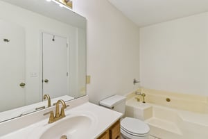 Mills Forest Ln-S0205-023.jpg