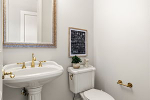  Photo 36