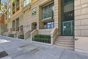 063_F8_144 S Third St 110