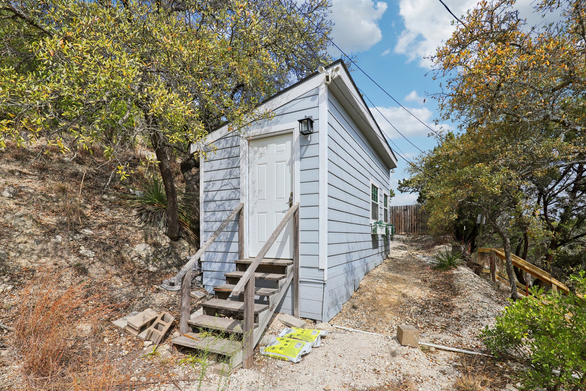 Sabine Rd-L0403-059.jpg