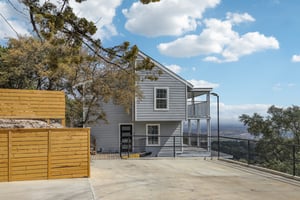 Sabine Rd-L0403-002.jpg
