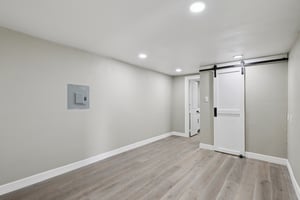 Sabine Rd-L0403-037.jpg