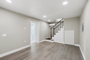 Sabine Rd-L0403-038.jpg