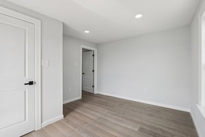 Sabine Rd-L0403-042.jpg