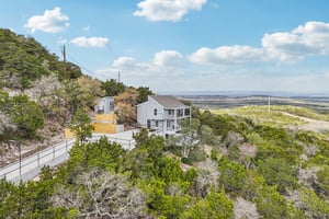 Sabine Rd-L0503-010.jpg