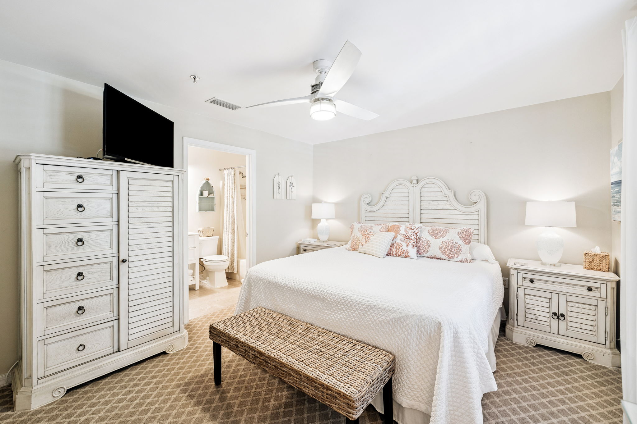 Array_144SpiresLnUnit312-15