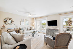 Array_144SpiresLnUnit312-23