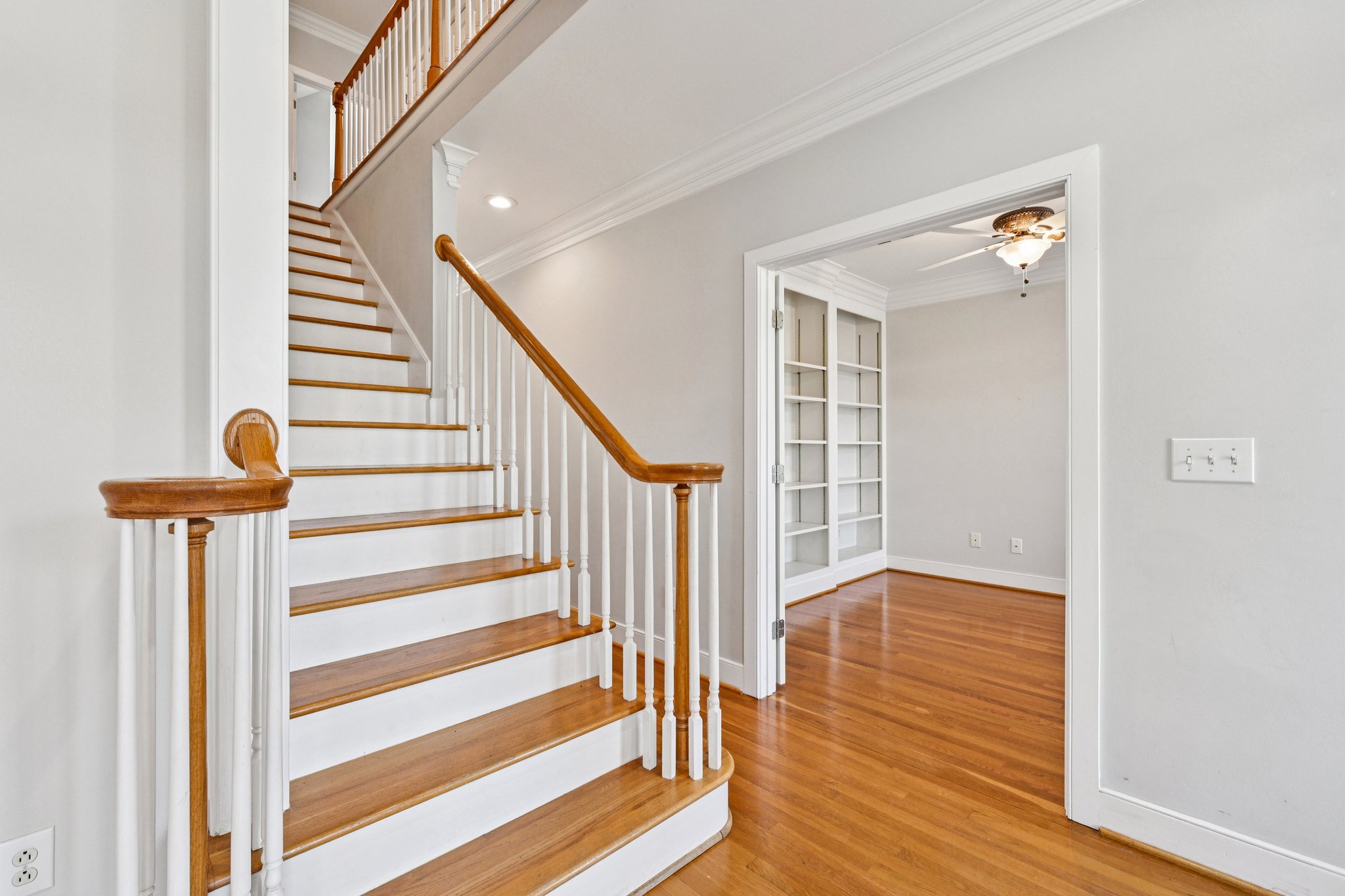 Waterton Ln-S2003-010.jpg