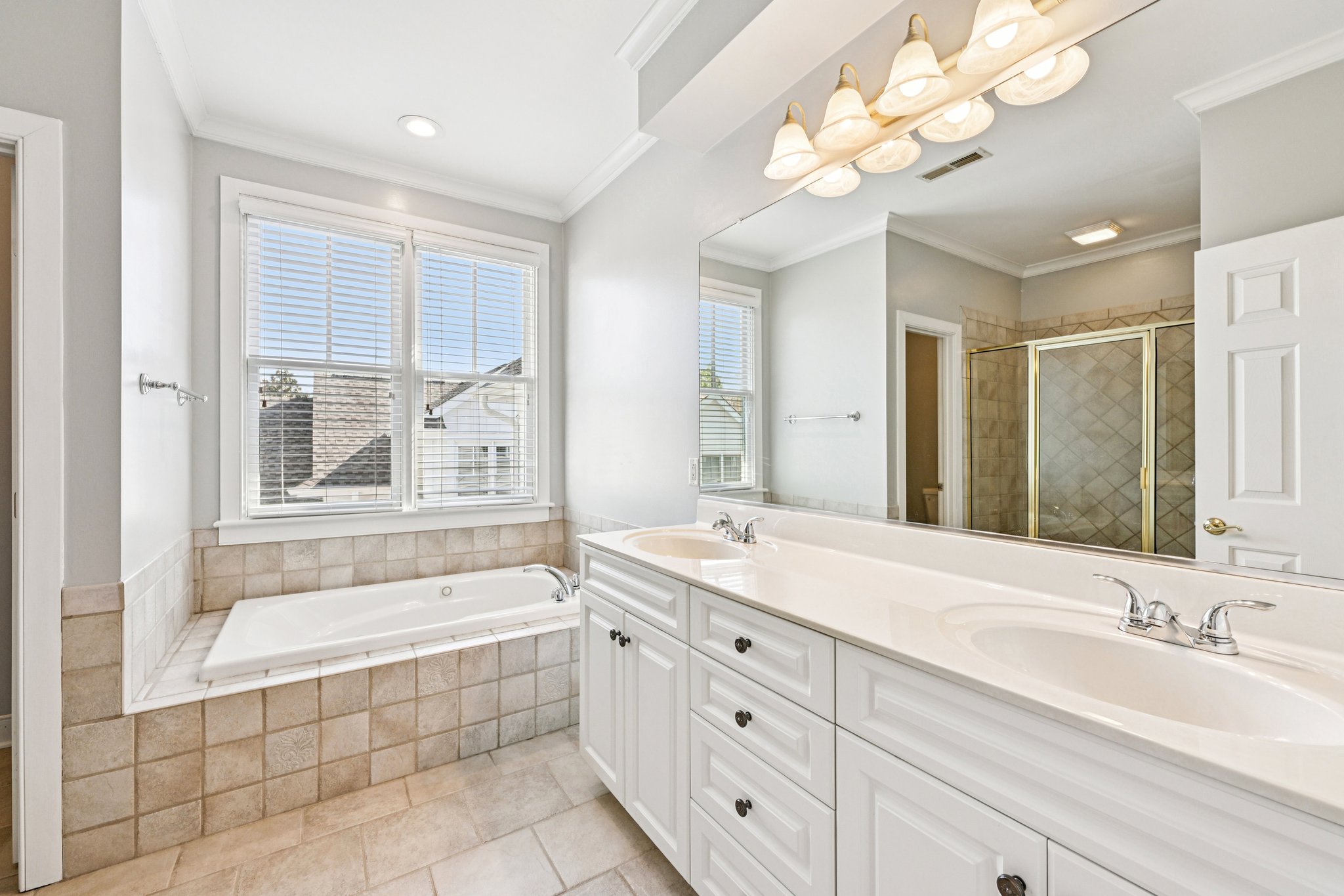 Waterton Ln-S2003-048.jpg