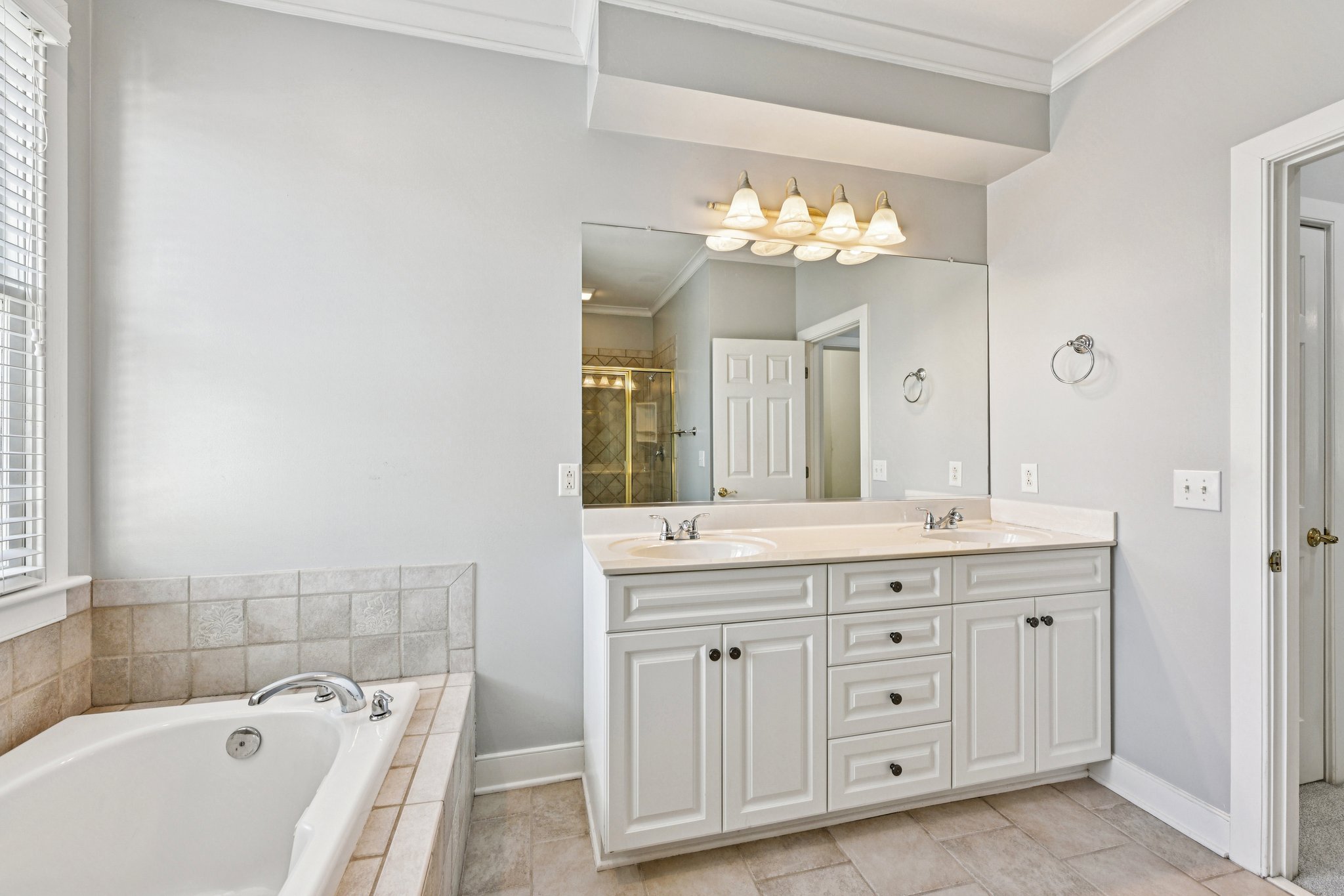 Waterton Ln-S2003-049.jpg