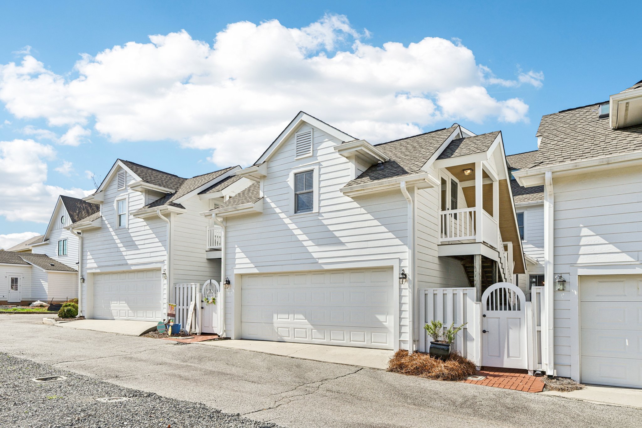 Waterton Ln-S2003-073.jpg