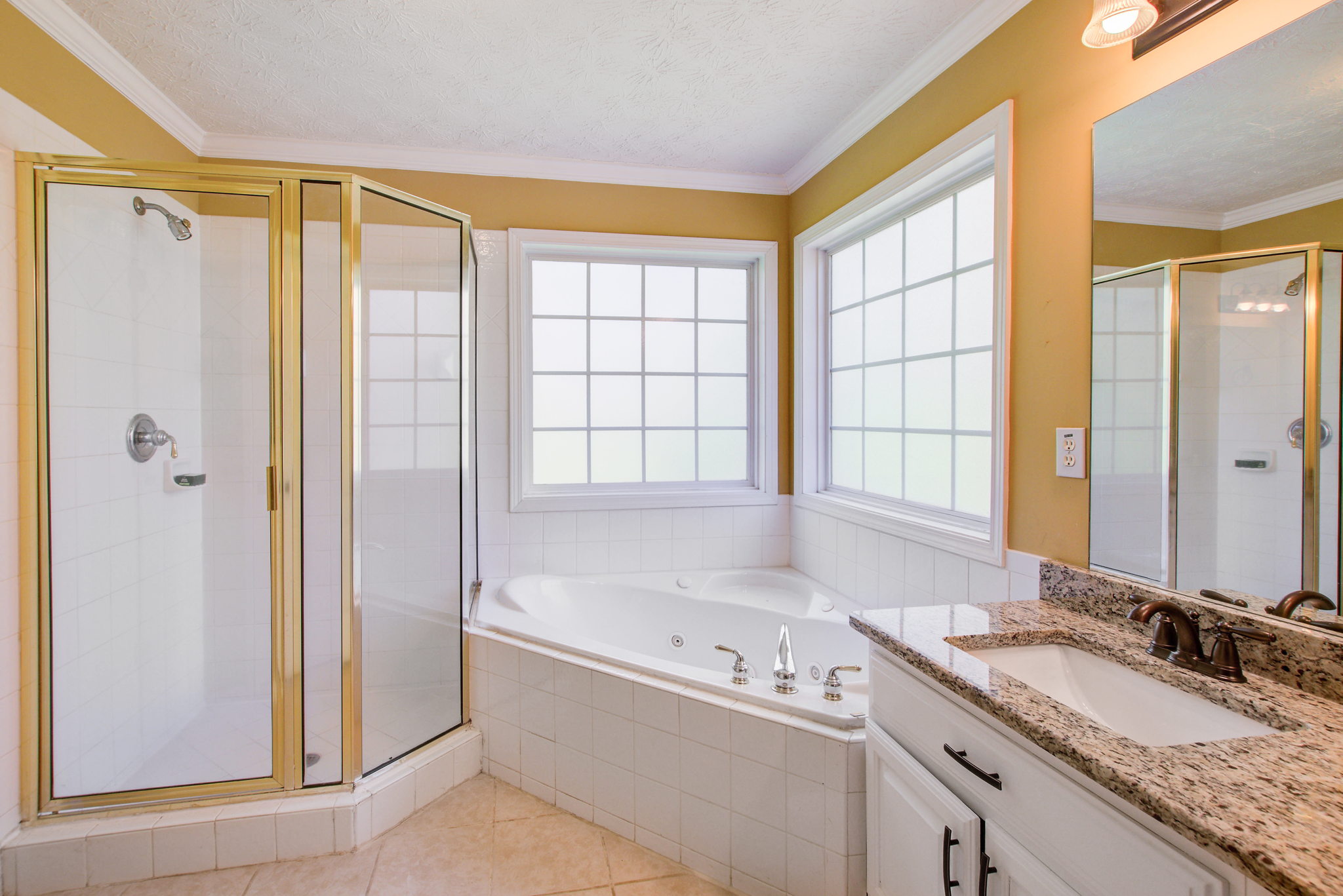 Main Bedroom Bathroom