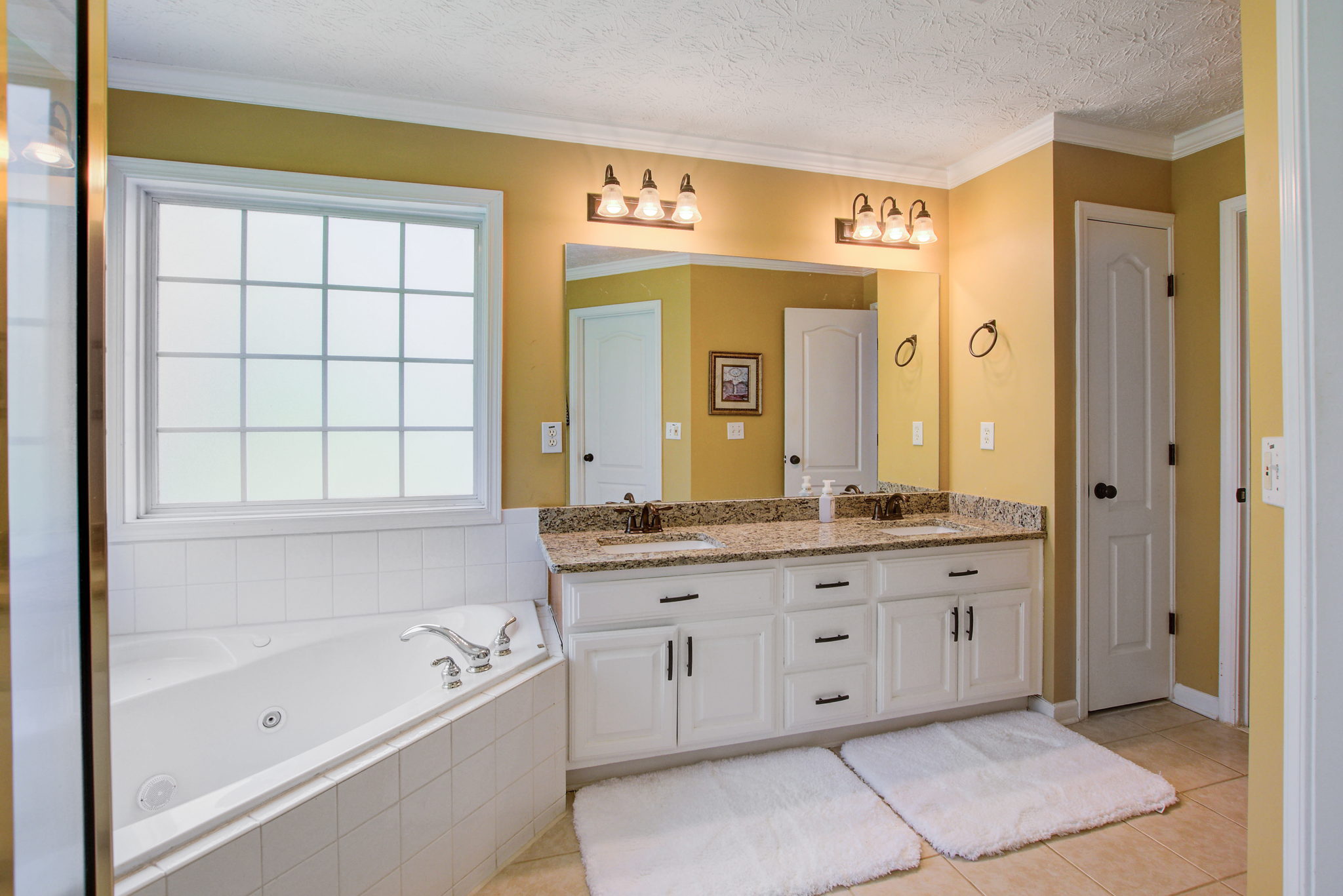 Main Bedroom Bathroom