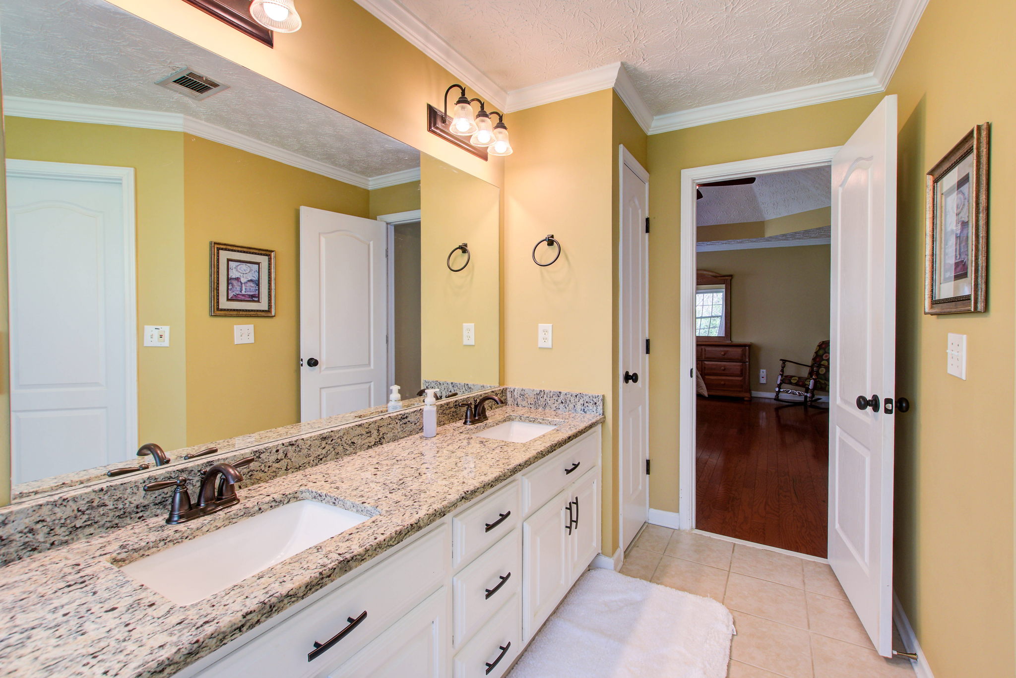 Main Bedroom Bathroom
